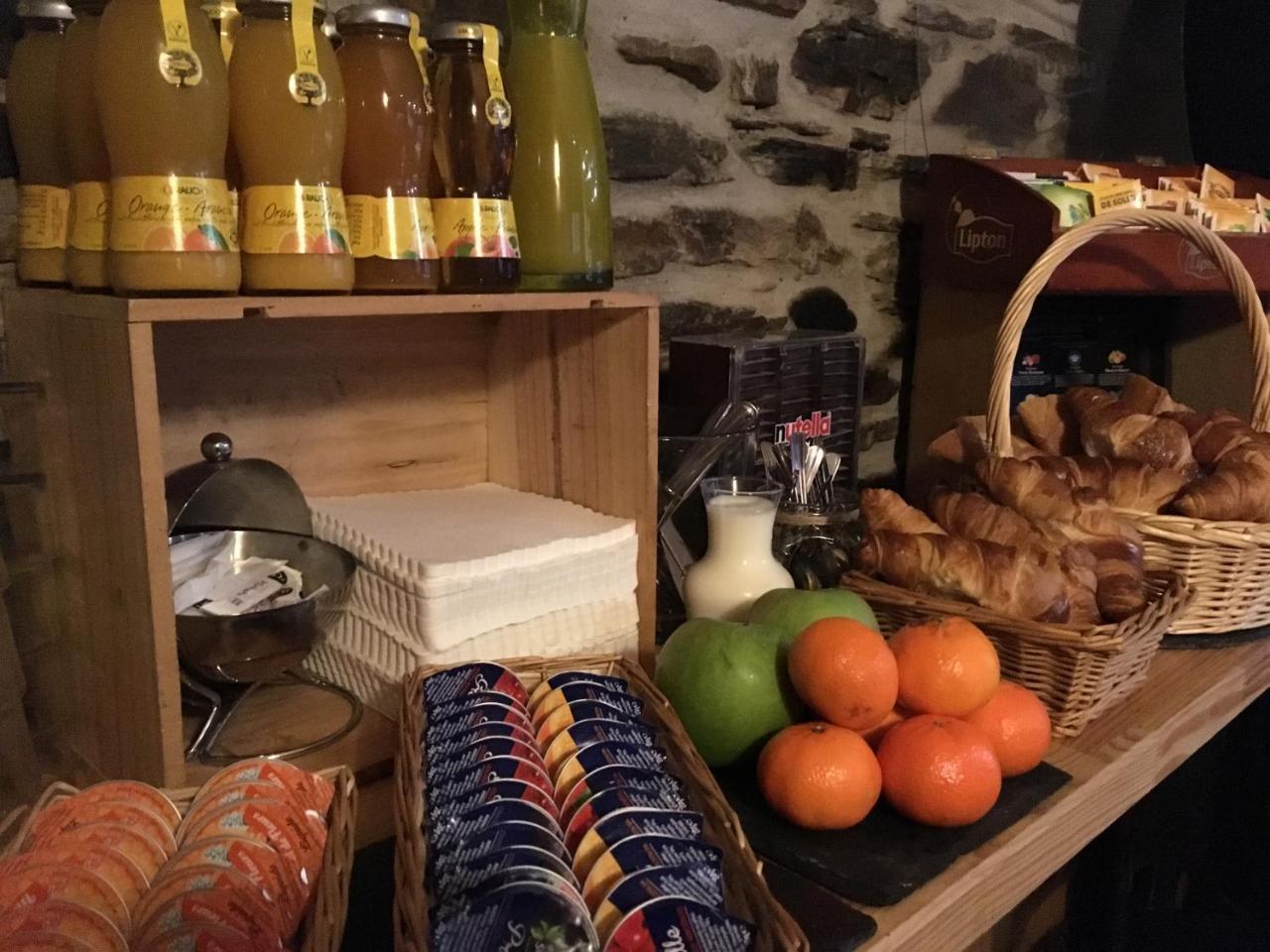 Le Bon Accueil Ξενοδοχείο Bagnères-de-Luchon Εξωτερικό φωτογραφία